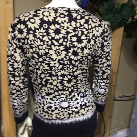 St.John Top - Picture 4 of 14